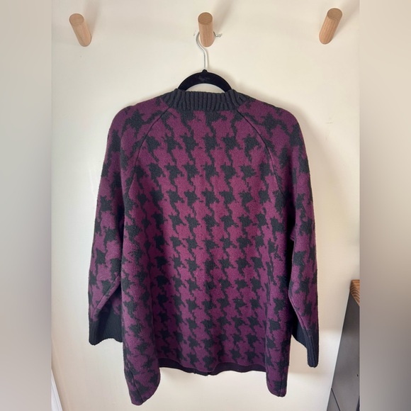 Brand New with Tags EXPRESS Houndstooth Button Front Cardigan Tunic - Picture 2 of 3